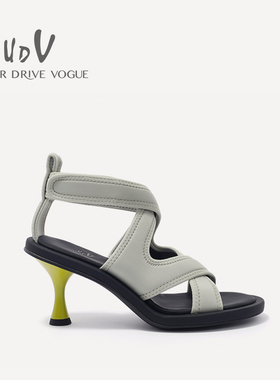 UDV2024春夏时尚莱卡布交叉带罗马凉鞋圆头高细跟时装女鞋