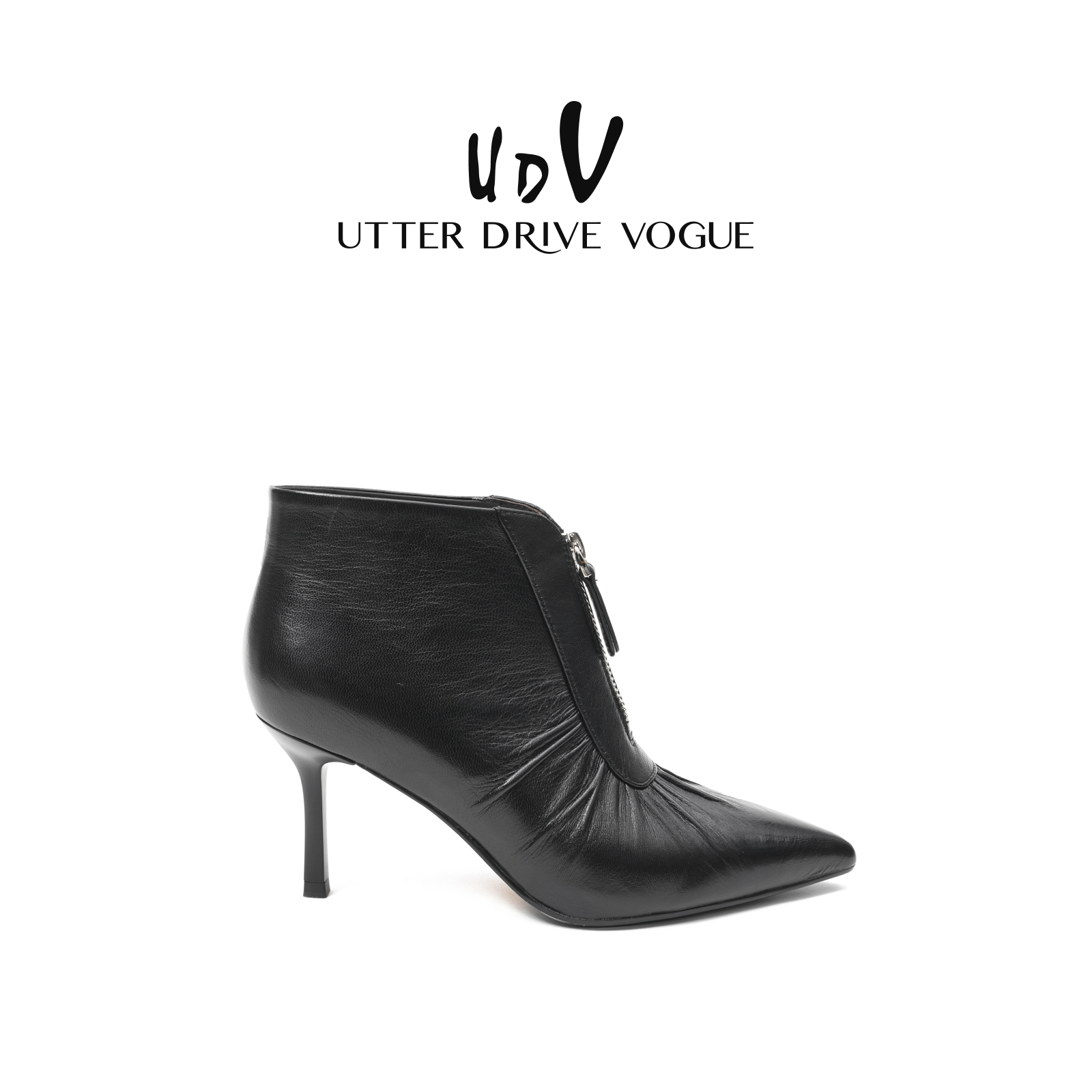 UDV褶皱尖头时装靴2025秋冬新款