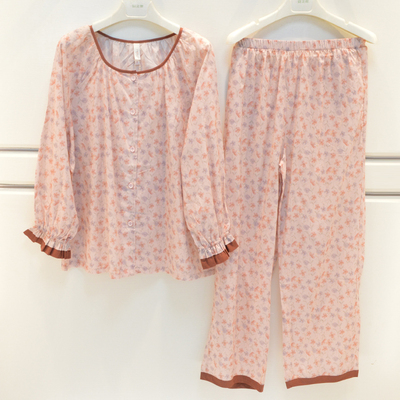 巴厘纱唯美花长袖圆领家居服