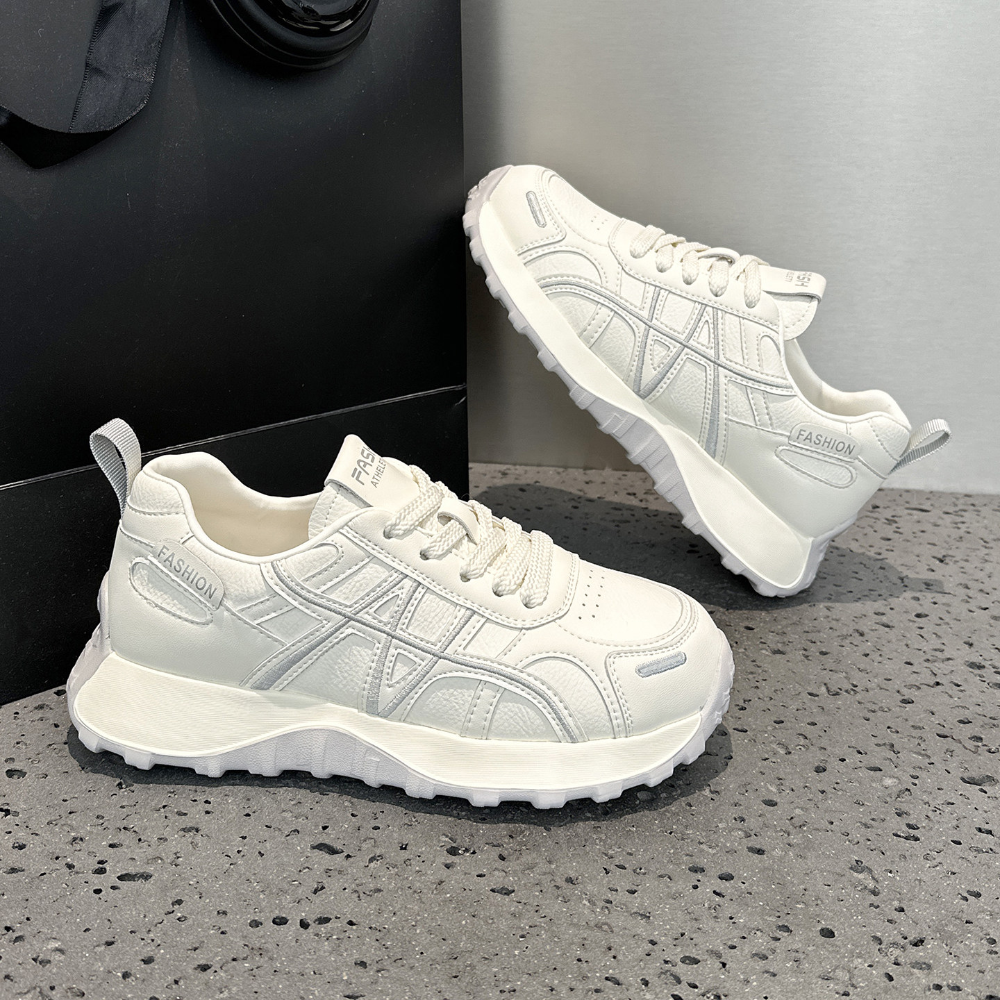 真皮小蛮腰德训鞋女2026春季新款爆款超火厚底增高运动阿甘小白鞋,女鞋,德训鞋,淘宝优惠券,粉丝福利购,淘宝优惠卷