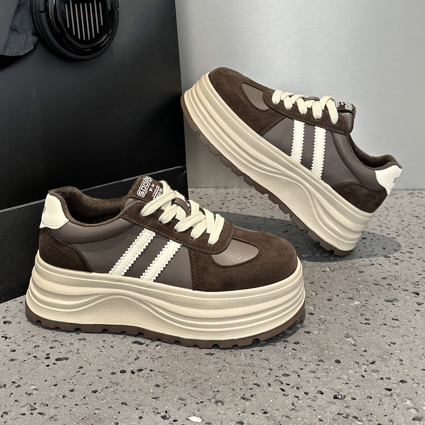 复古休闲板鞋女2025新款秋冬真皮厚底松糕轻便增高加绒保暖二棉鞋,女鞋,休闲板鞋,淘宝优惠券,粉丝福利购,淘宝优惠卷