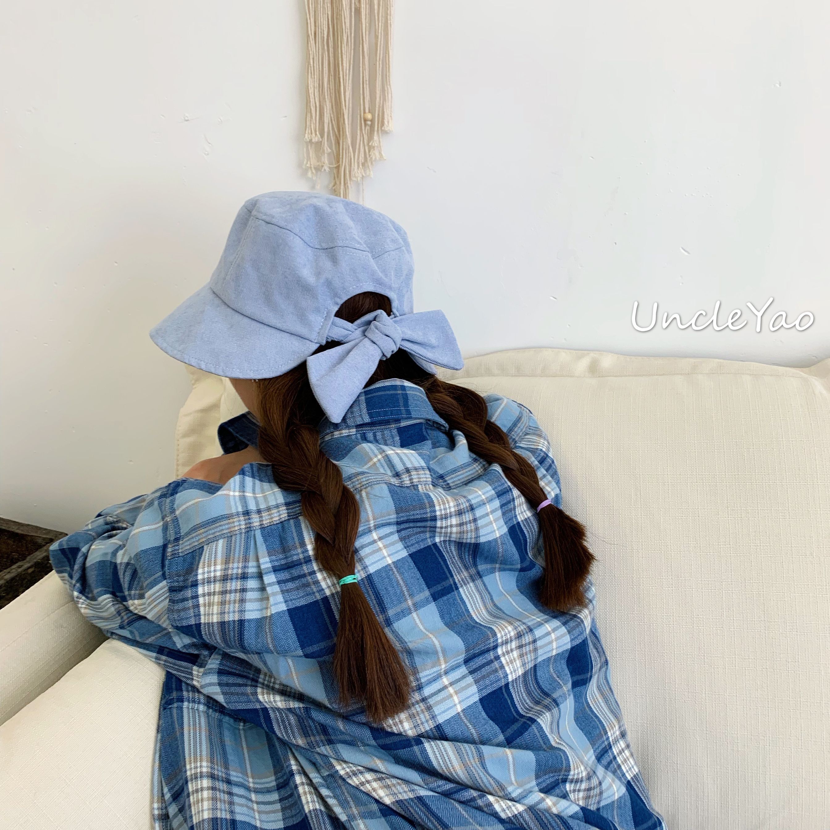 姚叔叔转身少女心风后背渔夫帽