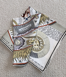 宇宙之轮 18姆米斜纹真丝挺括桑蚕丝双面丝巾88×88