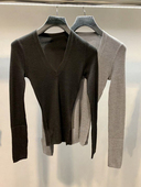 打底衫 早秋女装 毛衣 纯色上衣长袖 针织内搭修身 2025新款 V领修身