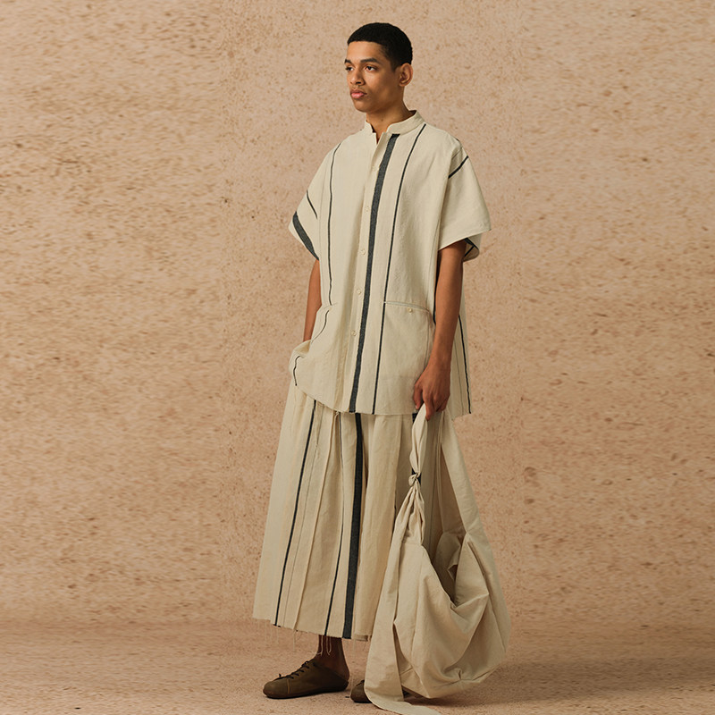 【MORIN KHUUR 牧仁】手织布棉质条纹宽松立领短袖衬衫