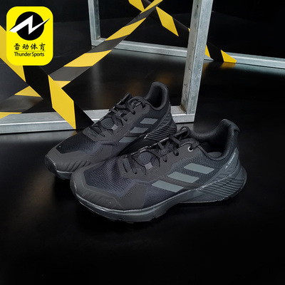 阿迪达斯男低帮运动跑步鞋