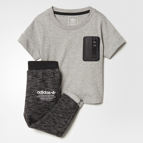 阿迪达斯婴童正品套装清仓特价BQ4307 FM5496 GN2229