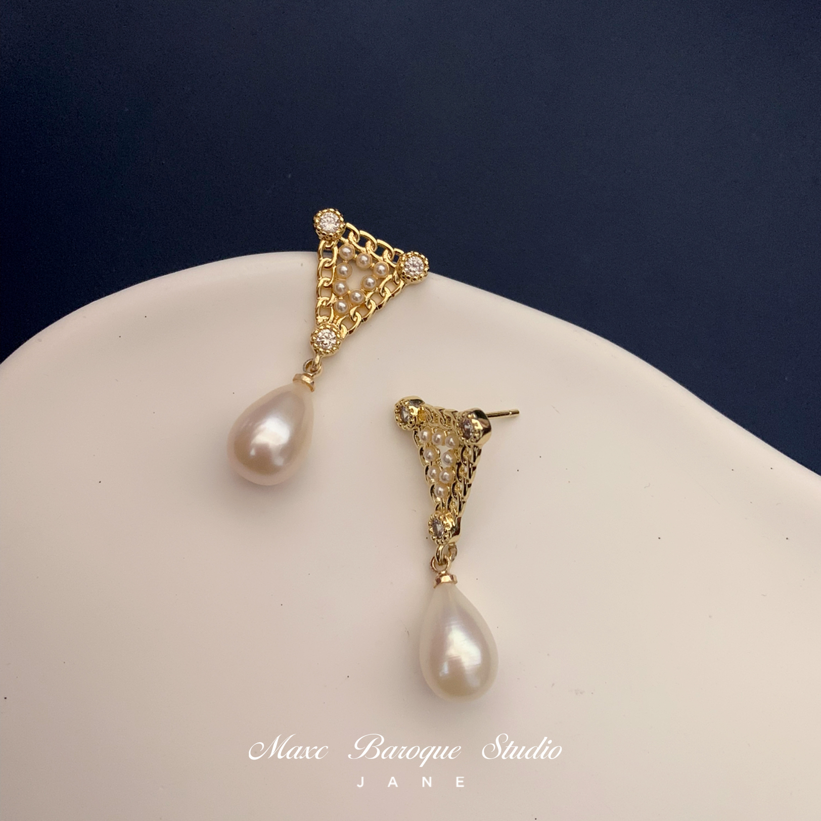 原创设计巴洛克淡水珍珠水滴耳钉女轻奢小众高级气质百搭耳饰银针