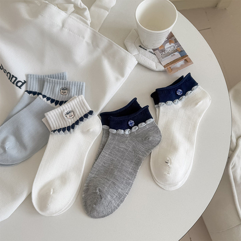 韩版白蓝拼色学院风短筒袜卡通刺绣袜子可爱卷边格纹纽扣低帮船袜