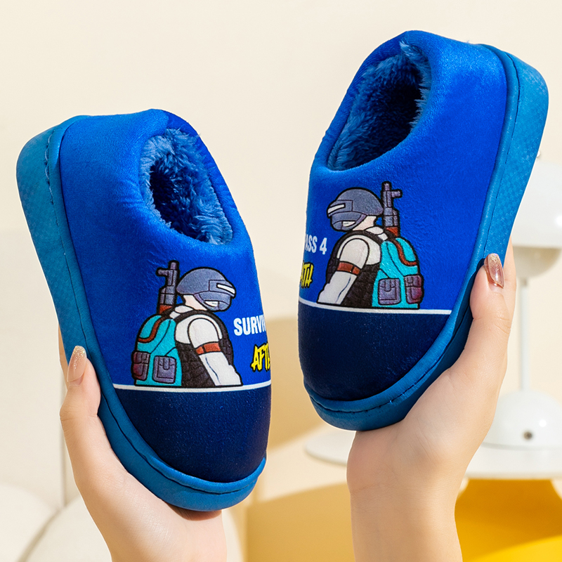 今晚吃鸡背枪包跟保暖毛绒拖鞋男