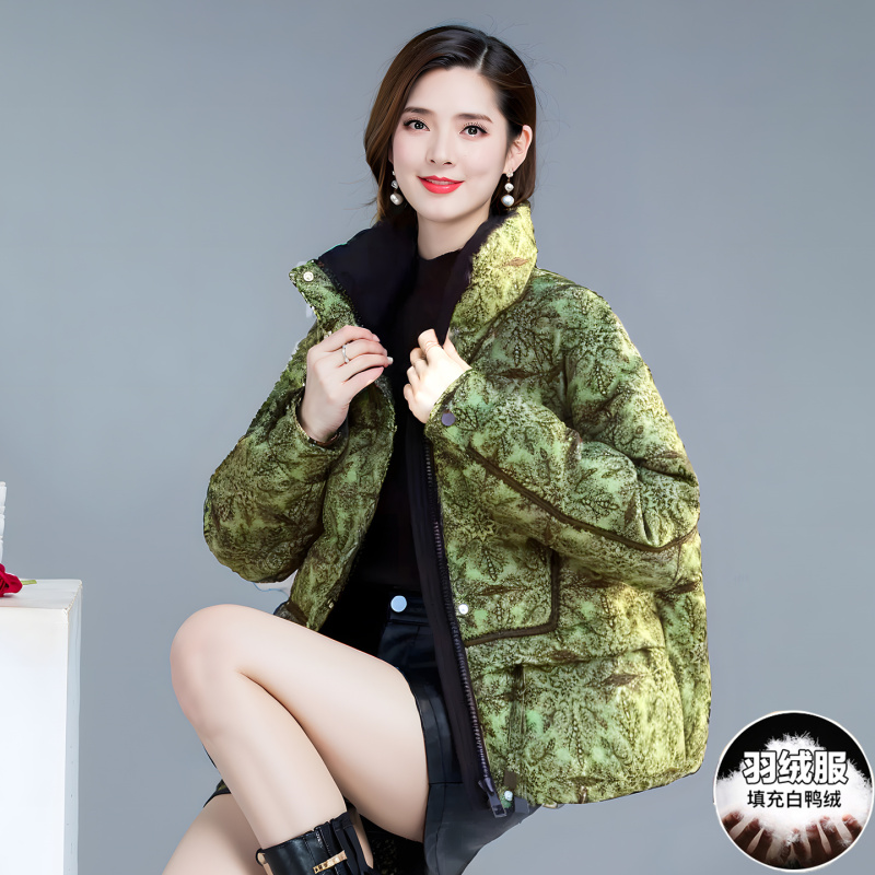 韩版印花短款羽绒服女2025冬季新款时尚白鸭绒立领修身保暖外套潮