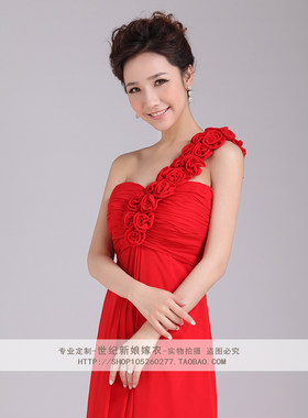 婚纱时尚风斜肩红色敬酒服新娘