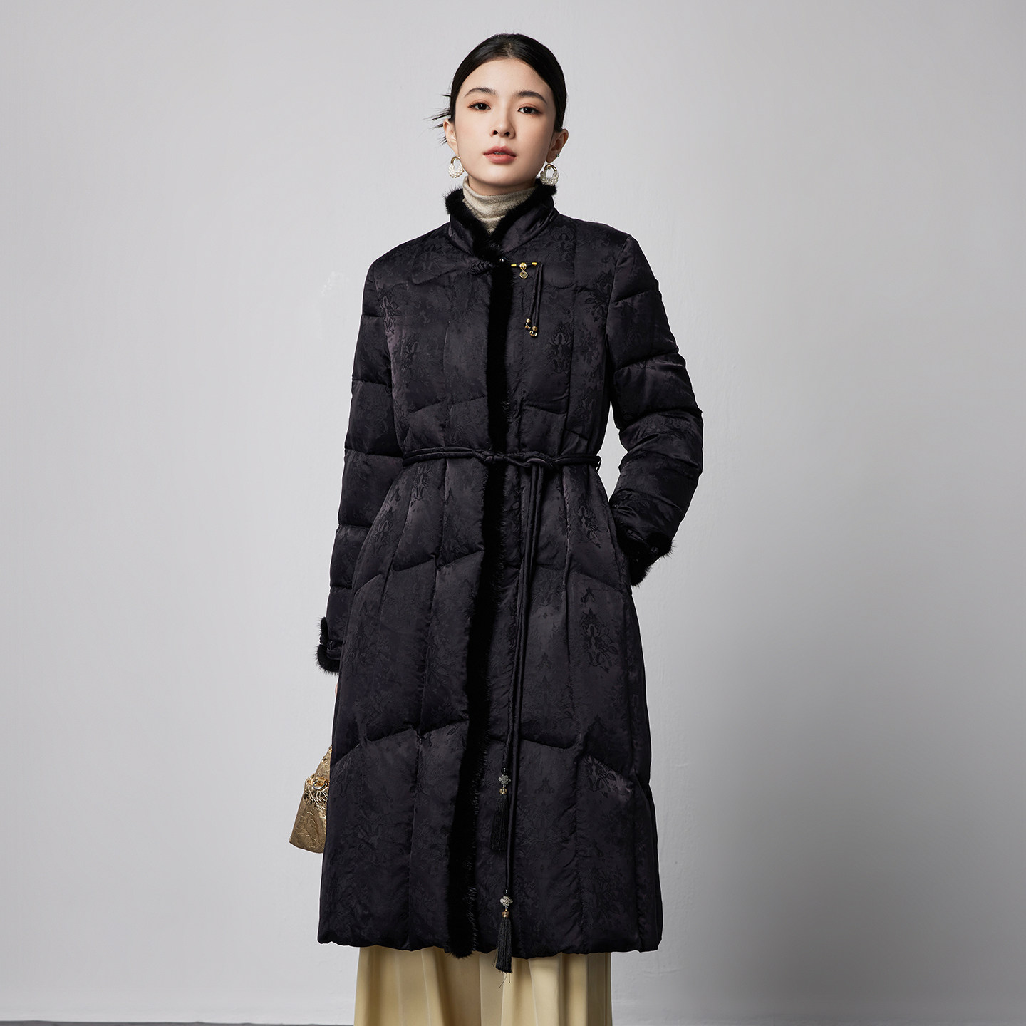 2025冬季新中式黑色立领中长款羽绒服女装人丝提花90鸭绒国风外套
