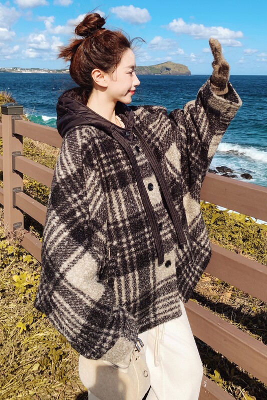 格纹巨好看复古毛呢羽绒服女2025冬季新款白鸭绒内胆连帽呢大衣潮,女装羽绒服,2C179