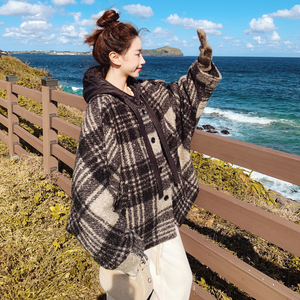 格纹巨好看复古毛呢羽绒服女2025冬季新款白鸭绒内胆连帽呢大衣潮图片