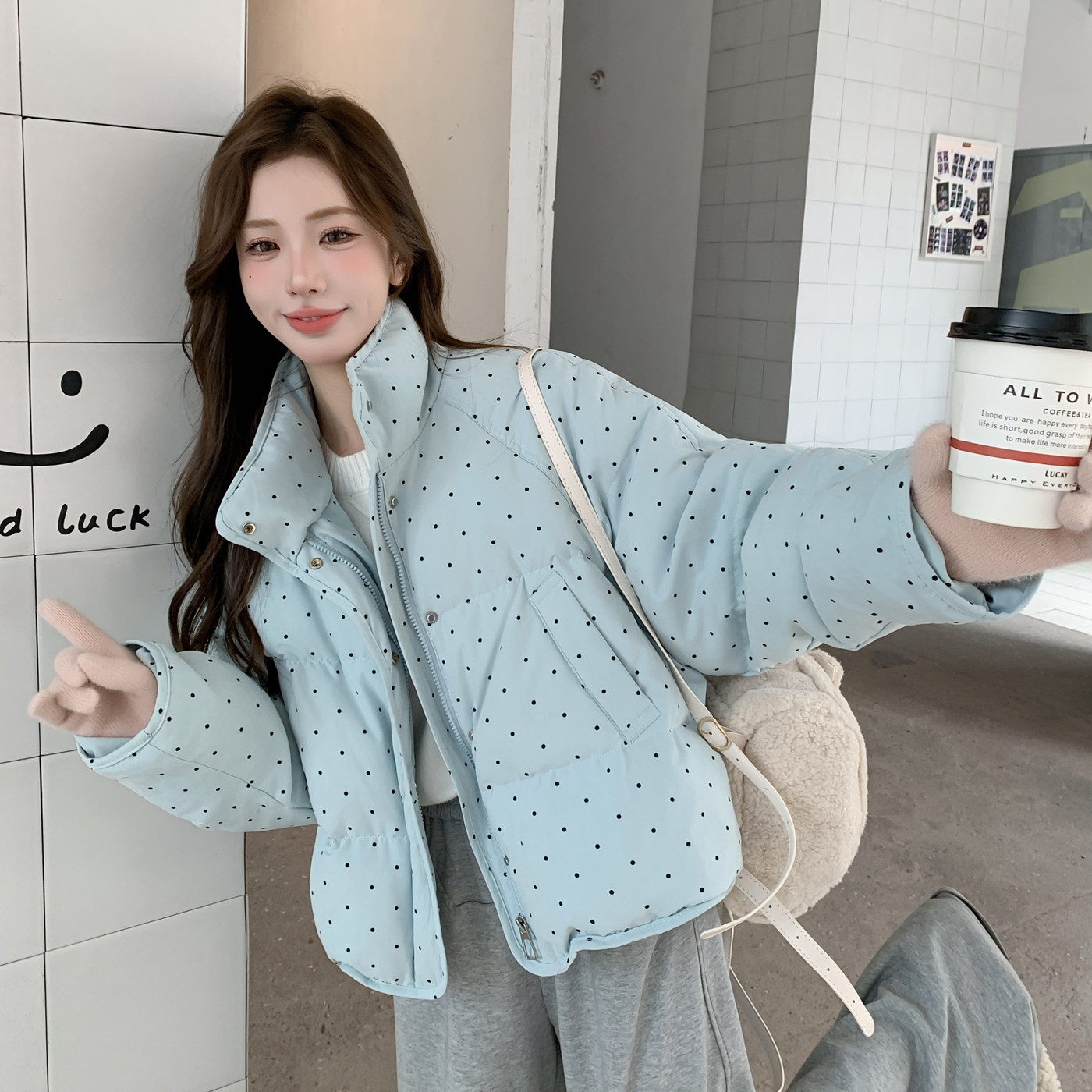 韩系温柔显白波点羽绒服女短款小个子宽松保暖白鸭绒面包服外套