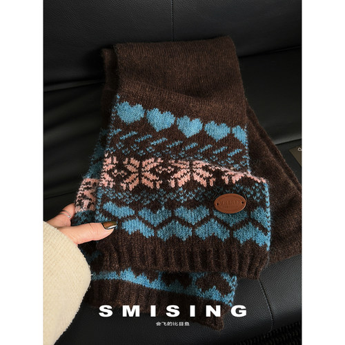 费尔岛复古爱心提花针织围巾