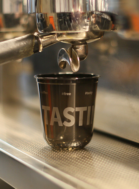 网红黑色高颜值咖啡奶茶店一次性带盖塑料生椰拿铁打包pet冷饮杯