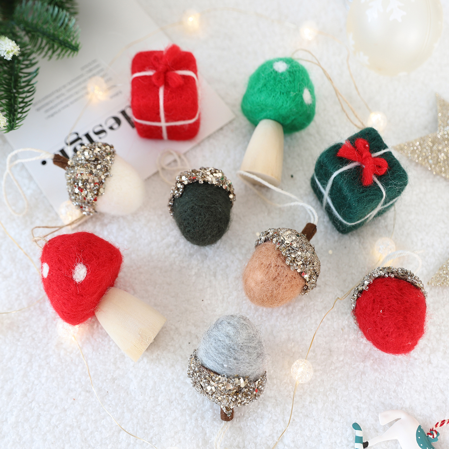 立体羊毛毡小礼包装饰小蘑菇挂件