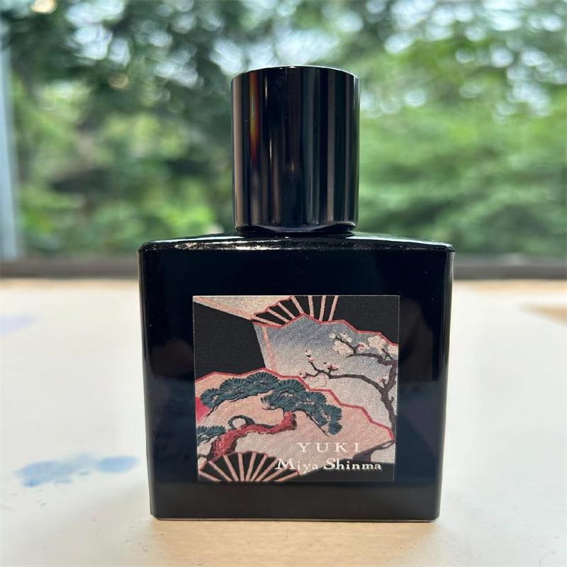 米有正装娅希玛和服风香水小样