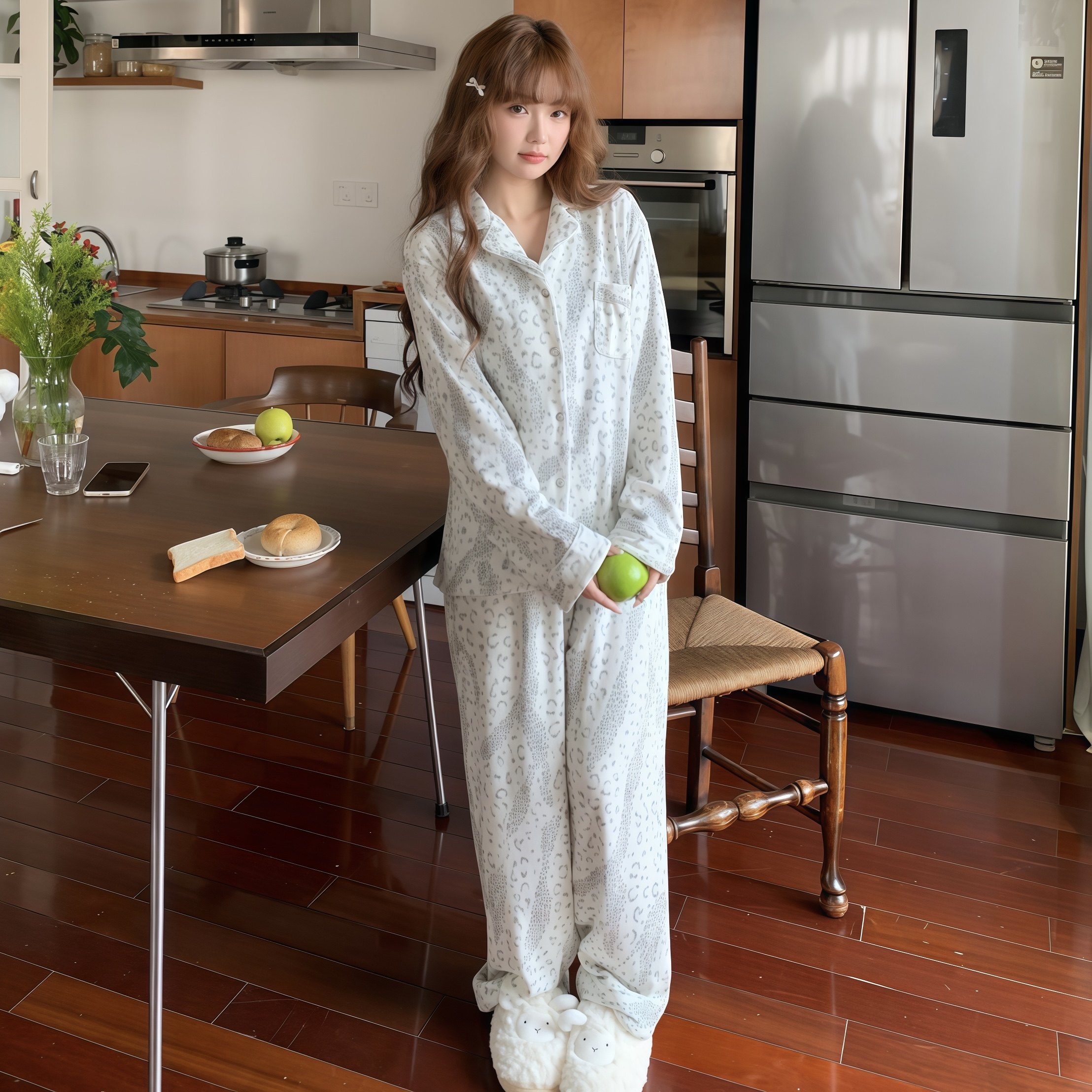 气质豹纹印花海岛绒睡衣女套装