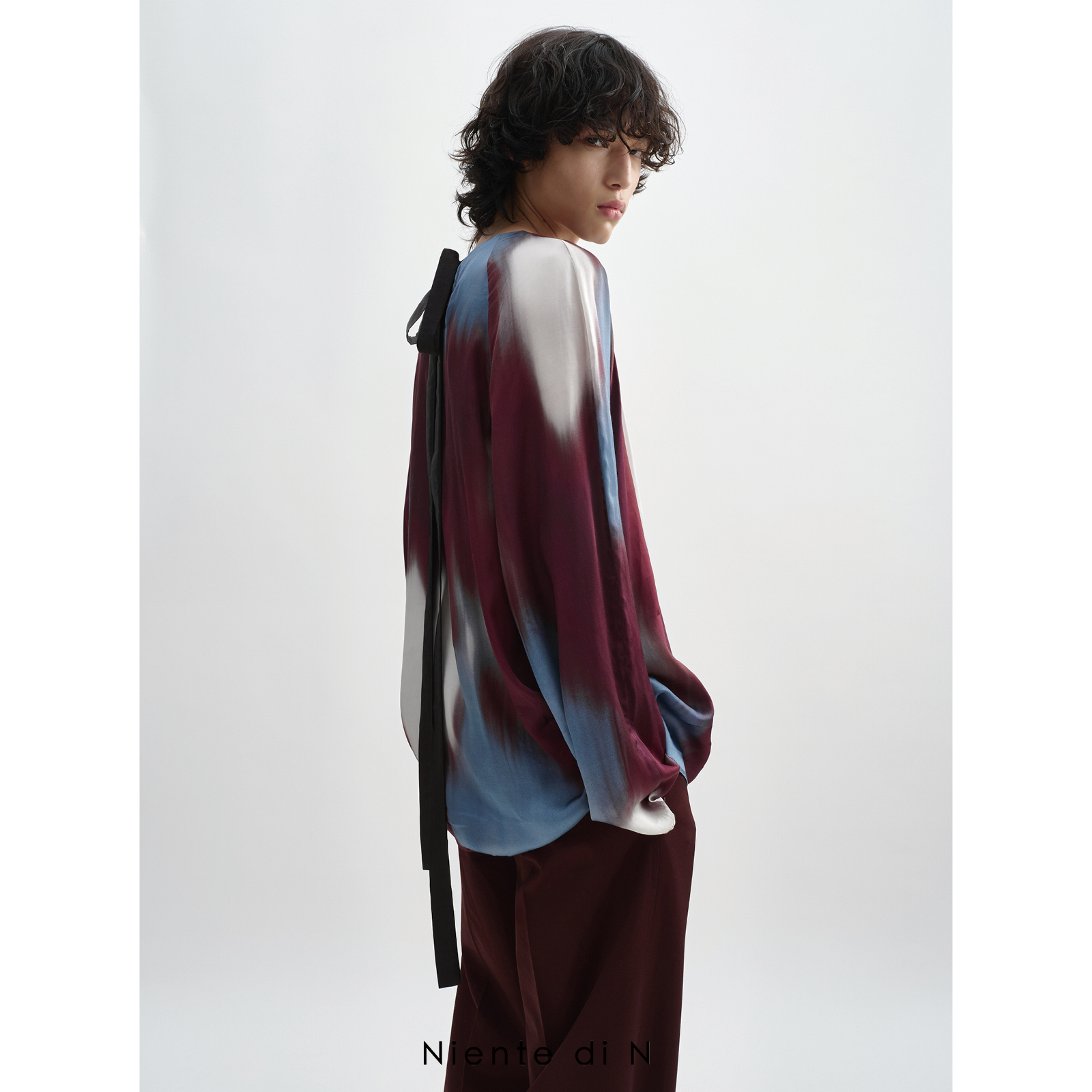 Niente di N 丝棉印花飘带大衬衫