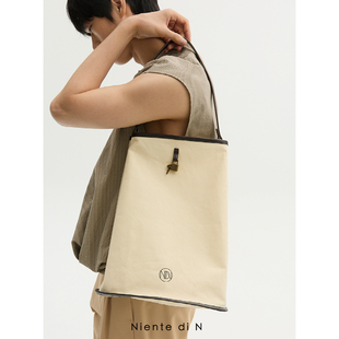 小锁挂饰米白帆布复古单肩包 Niente