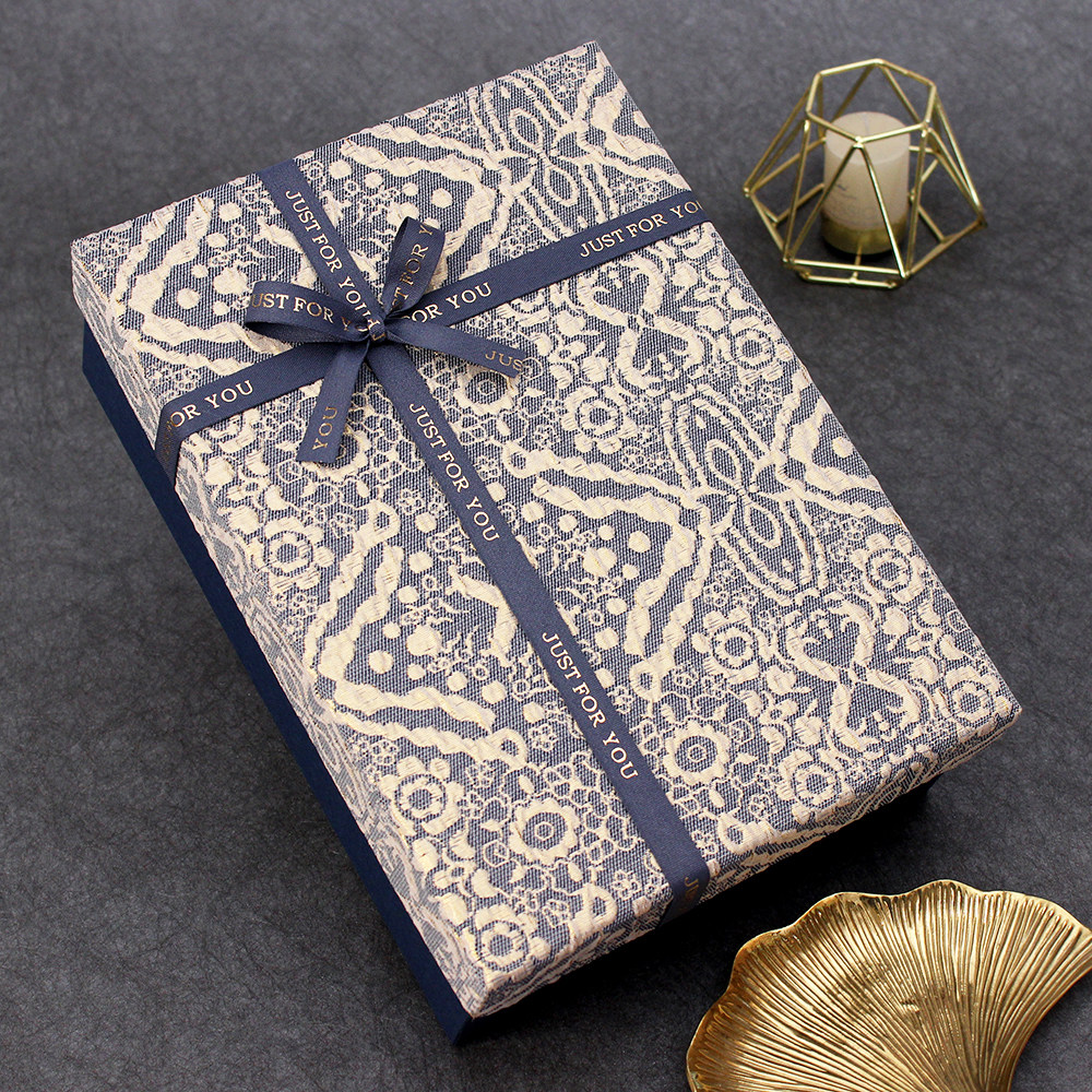 布艺礼物盒子藏蓝礼盒空盒高级感生日礼品盒小众送男生大号包装盒