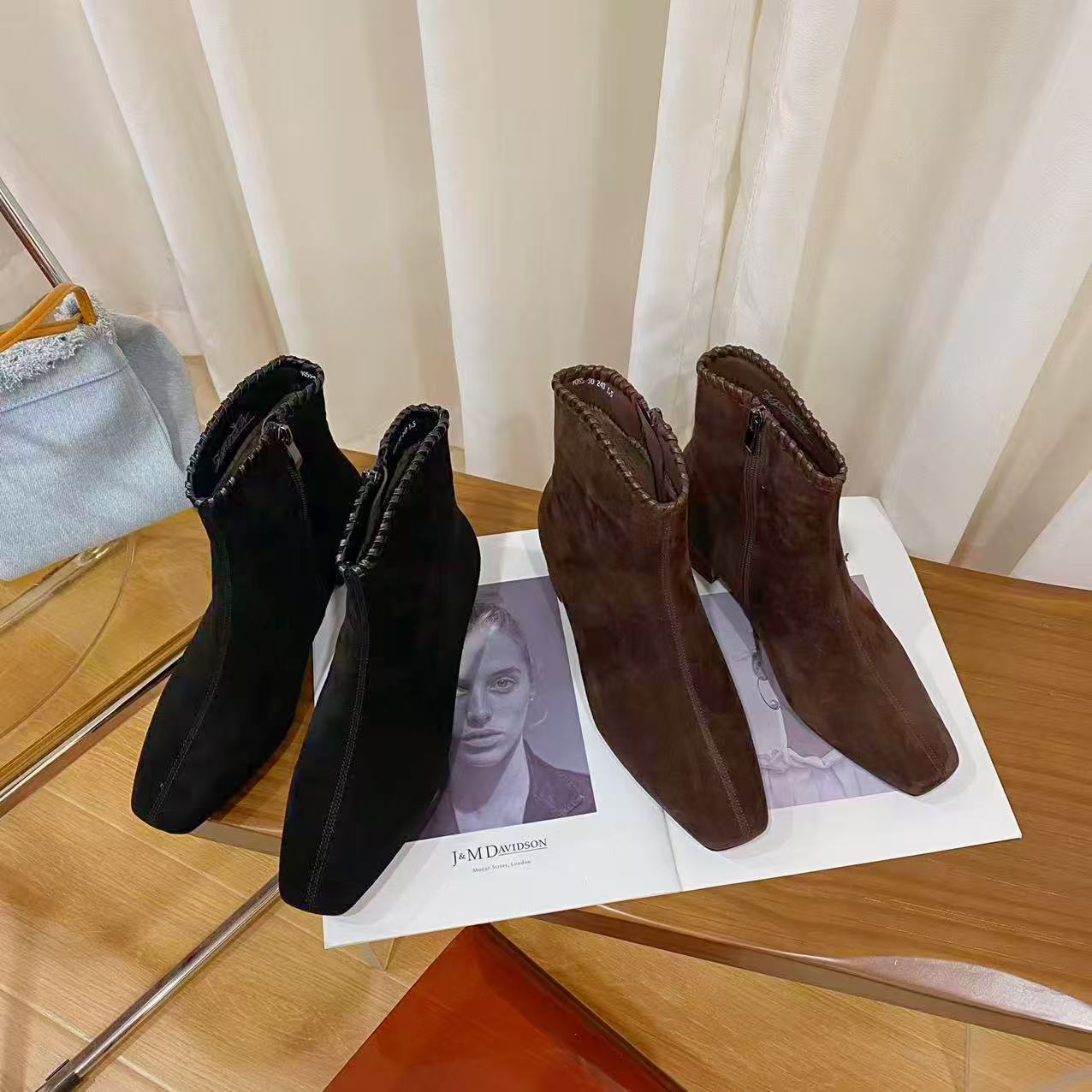 高档头层牛皮粗跟时尚短靴女