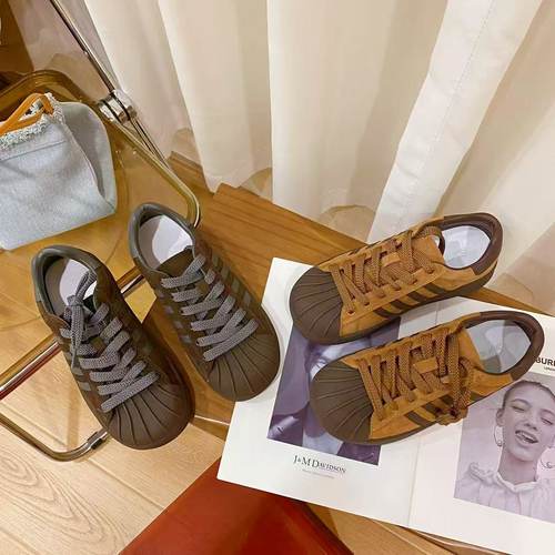 韩版真皮时尚休闲运动鞋女