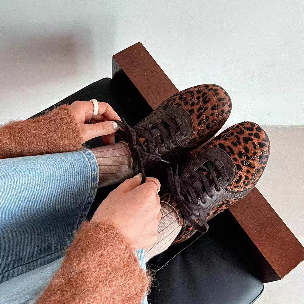 韩版真皮时尚休闲运动鞋女