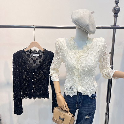 法式蕾丝衬衫女轻奢高级感短款长袖减龄花边打底衫小香风修身上衣