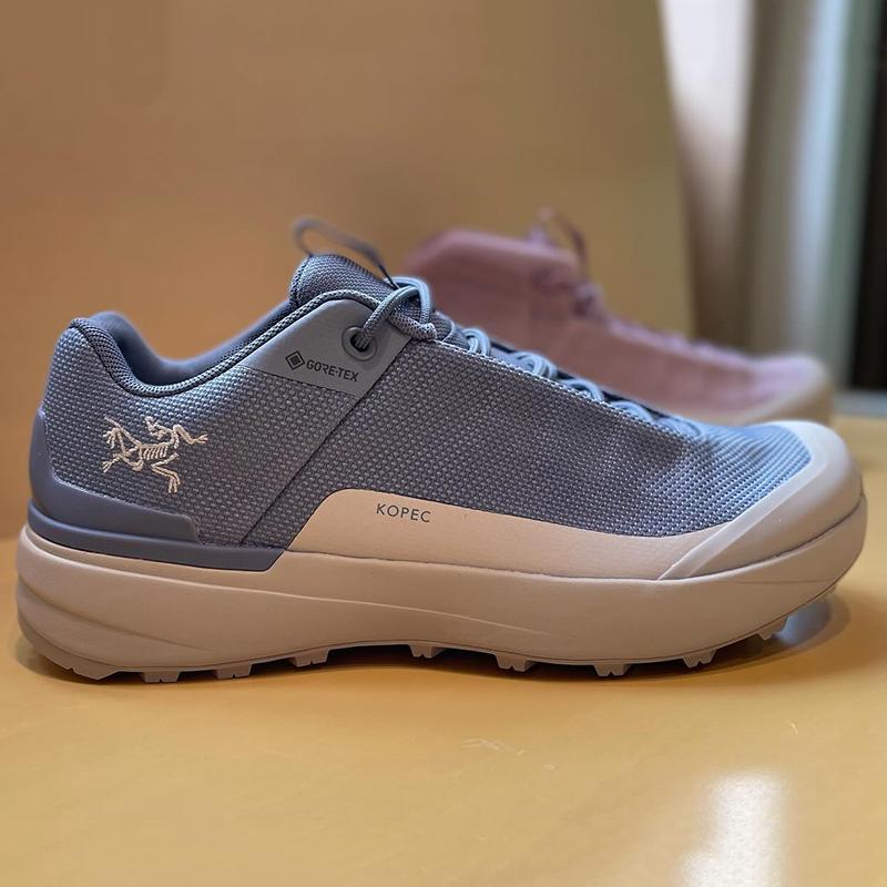 正品代购ARCTERYX Kopec GTX始祖鸟层云蓝低帮防水女士户外徒步鞋