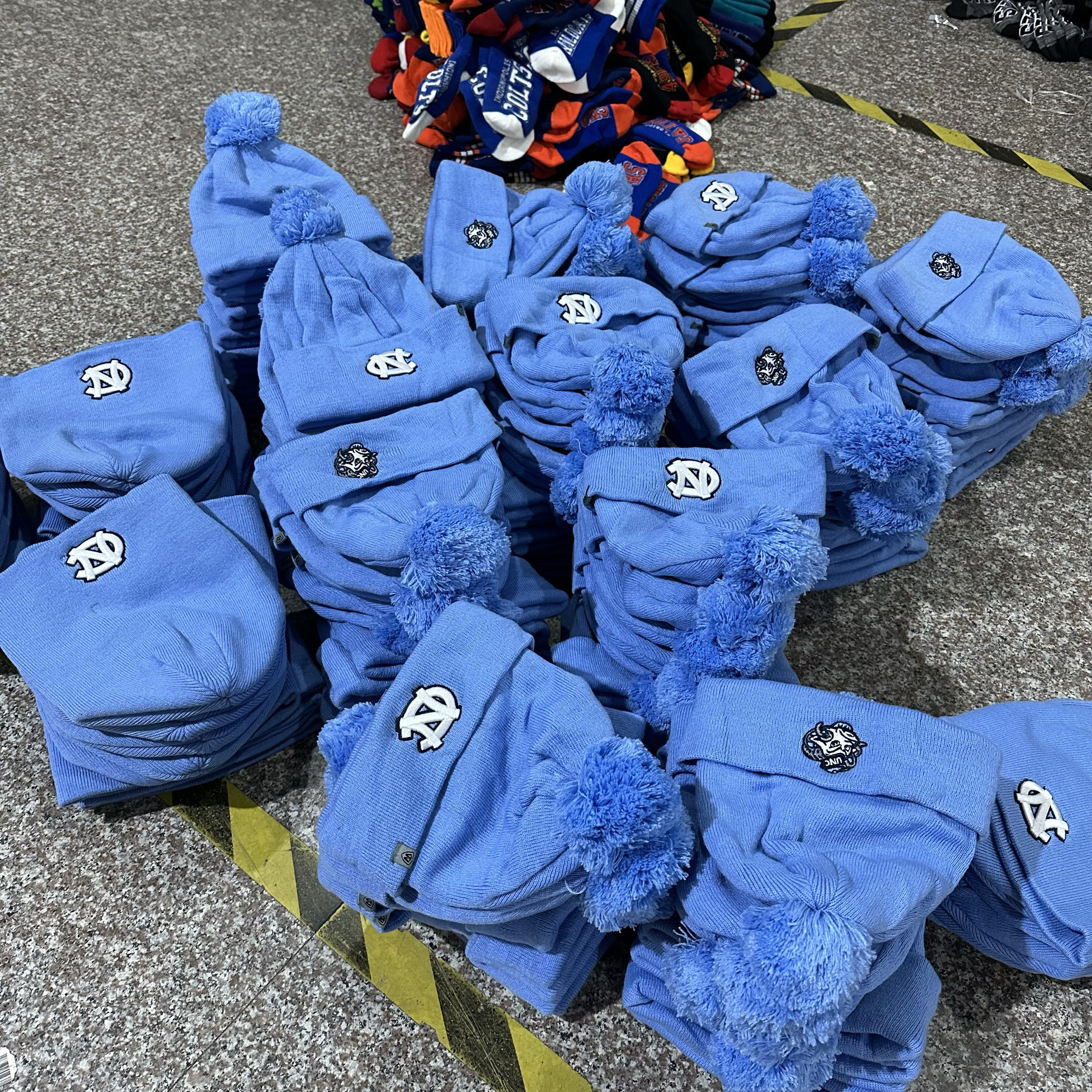 北卡欧美出口毛线帽子男针织帽女户外刺绣字母冬季保暖帽毛球帽潮,服饰配件/皮带/帽子/围巾,帽子,淘宝优惠券,粉丝福利购,淘宝优惠卷