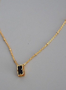 黑色吊坠项链铜镀金锁骨链女