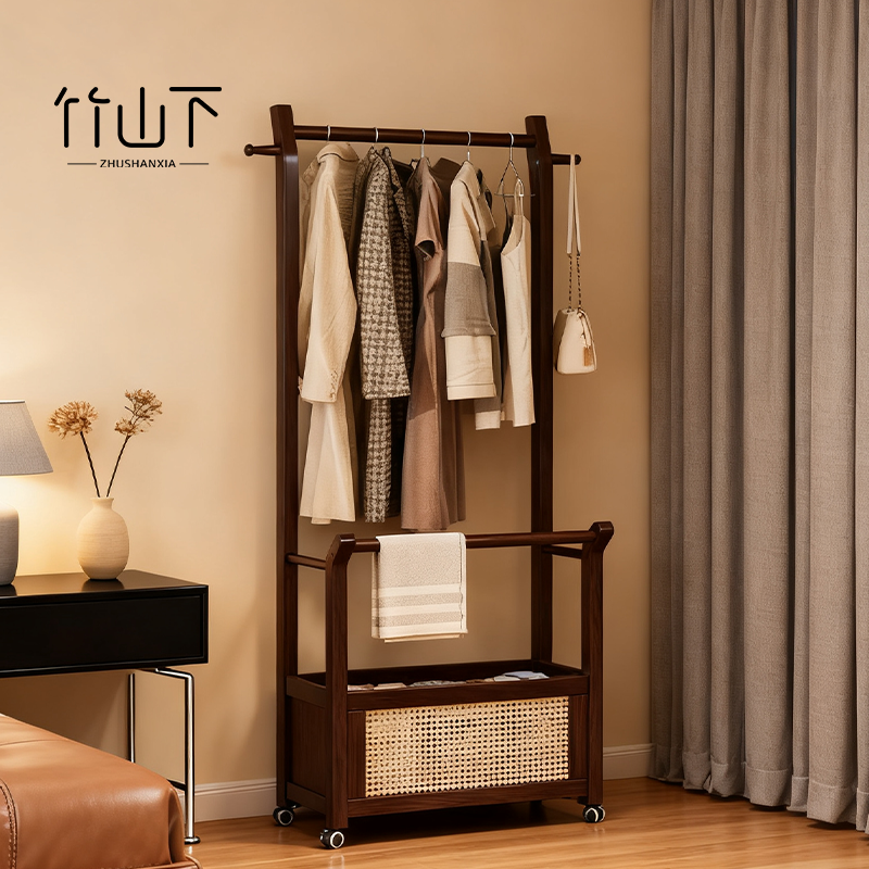 实木挂衣架落地卧室2025新款