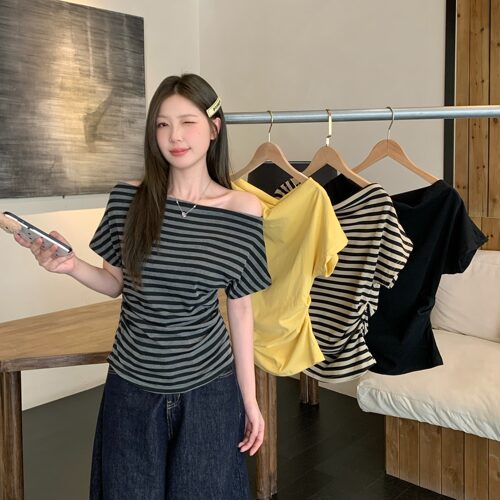 今喜加衣~纯欲辣妹风一字肩斜肩多种穿法短袖褶皱收腰显瘦上衣T恤