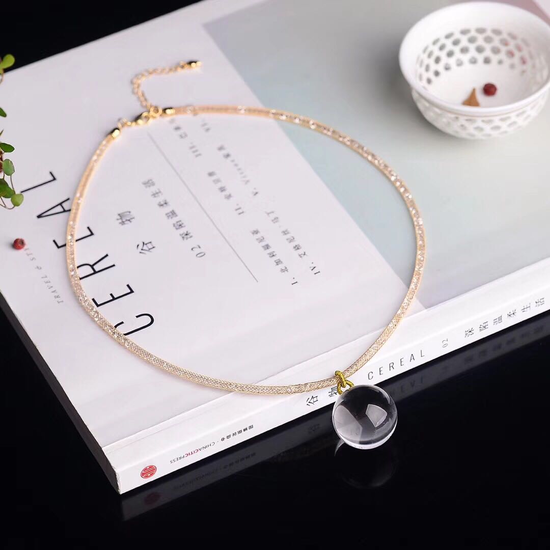 光面转运球锁骨链全净体吊坠