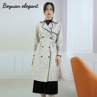 柏媛英伦风爱心印花斗篷风衣外套女秋冬高级感正肩修身垂坠感大衣