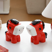 糖驹陶瓷可爱小马摆件年新款 生肖马吉祥物办公桌面茶台装 饰