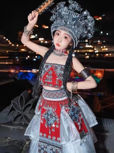 新款民族苗族写真服装服饰旅拍少女儿童少数民族苗疆舞台摄影套装