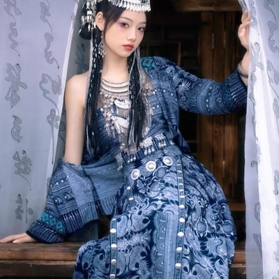 苗族服装少女套装蜡染苗疆服饰风汉土家族旅拍风旅民族摄影新款