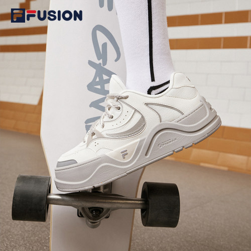 FILAFUSION斐乐女士场下滑板鞋