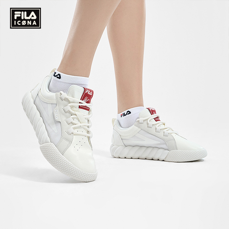 FILA斐乐女子先锋板鞋