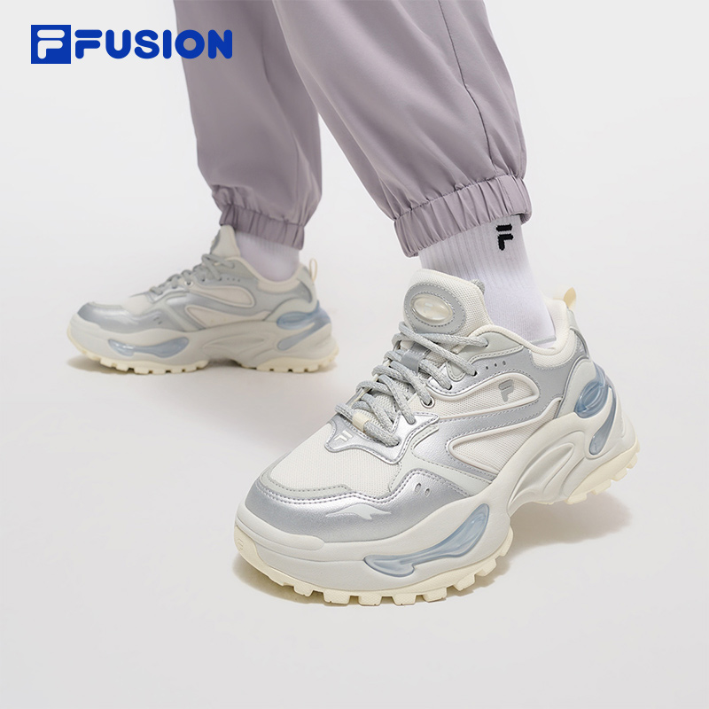 休闲鞋FILAFUSION斐乐女老爹鞋