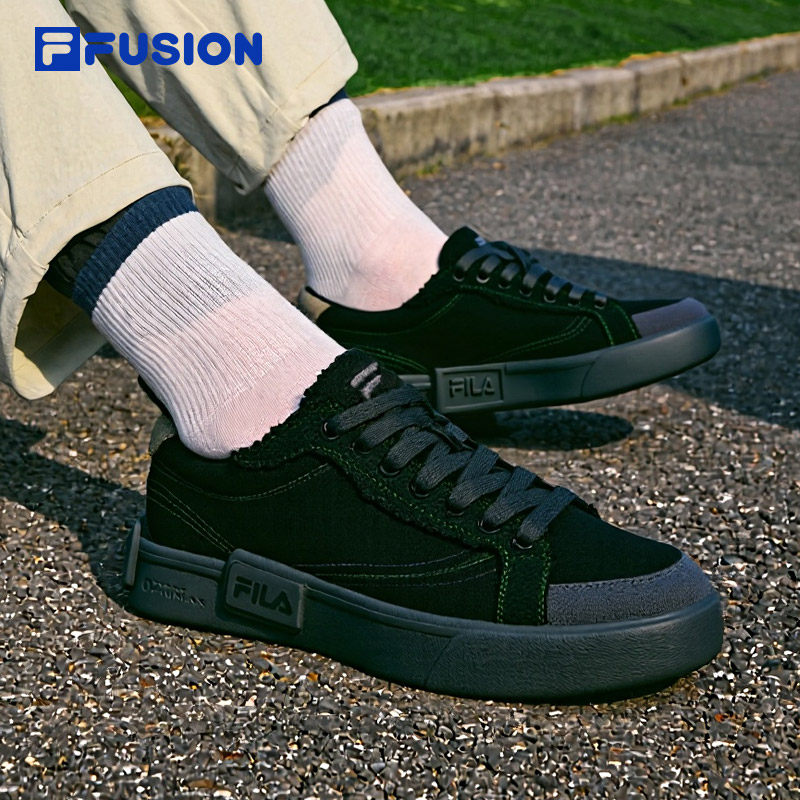 FILA FUSION斐乐潮牌男鞋2026春新款情侣POP滑板鞋黑色帆布鞋女鞋