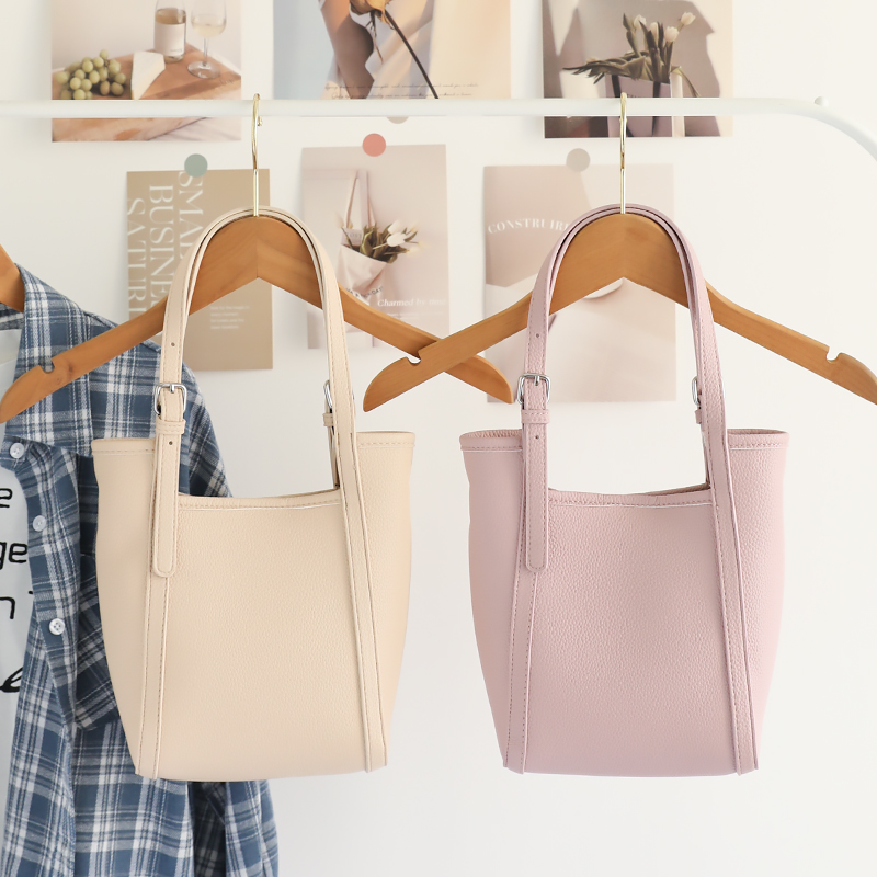 韩版休闲荔枝纹水桶包女百搭