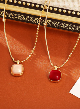 源头厂家几何方糖吊坠项链高级感时尚精致气质锁骨链简约风毛衣链