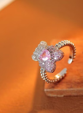 可爱卡通小熊爱心粉钻耳钉满钻粉色甜美可爱少女心耳饰批发代发