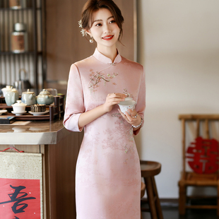 喜婆婆粉色醋酸旗袍中长款七分袖刺绣婚宴喜妈妈礼服高端日常可穿